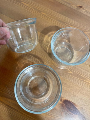 Heat-resistant bowls used