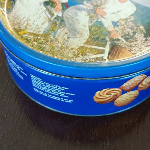 Papadopoulou butter cookies tin used, large metal round box