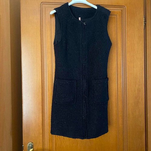 Vest with zipper and pockets used, black, size S