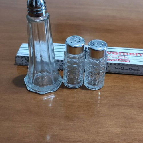 Salt shakers set of three small glass like new