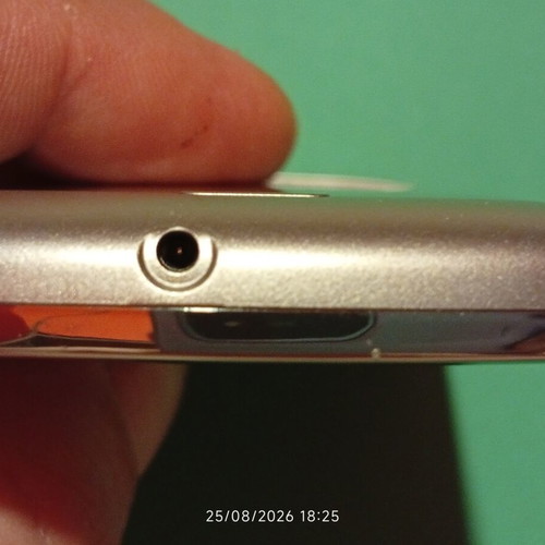 Nokia E6-00 mobile phone, silver, 8 MP camera, Symbian Anna