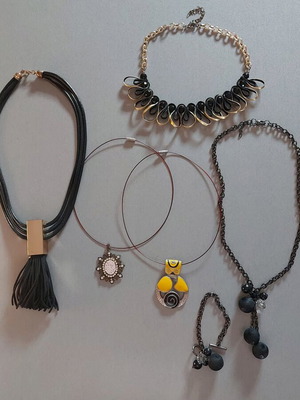 Σετ κολιέ καλοκαιρινά boho σαν καινούργια