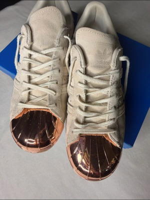 Adidas Superstar women's shoes with metal toe cap, beige suede, EUR 40