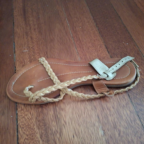 Shoe Bizz women's sandals used, gold, size 39