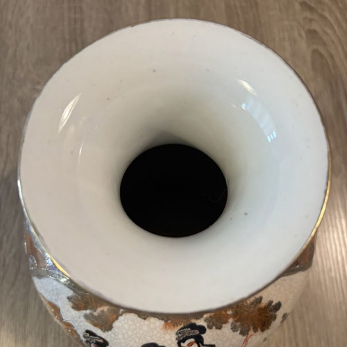 Satsuma handmade vase like new
