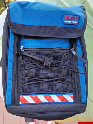 Bosch insulated backpack cooler bag