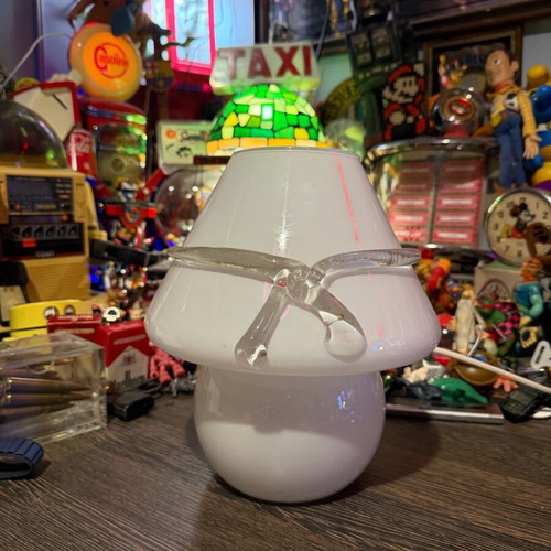 Murano mushroom lamp used in good condition