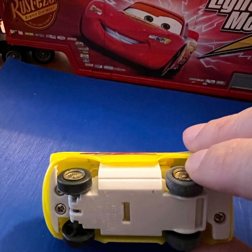 Mattel Disney Pixar Cars Ramone Pullback Motor Series toy car like new