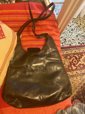 Vintage Elmani leather black handbag used