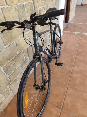 Trek FX1 Disc Trekking Bike used, aluminum, 7 speeds, disc brakes