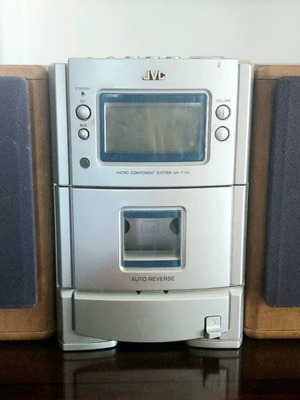 Mini stereo system JVC used with detachable speakers