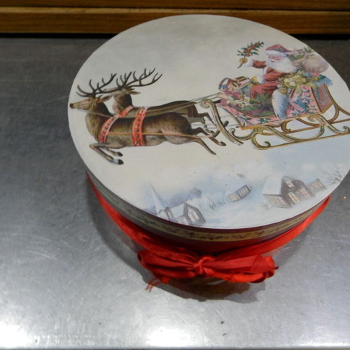 Metal box Santa Claus on sleigh like new