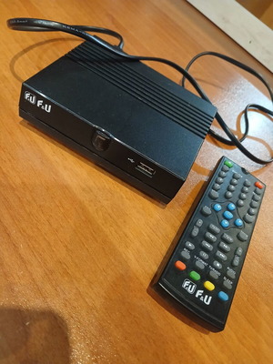 F&U TV decoder with remote control
