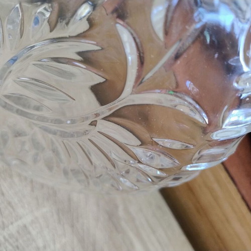 Serving platter used, diameter 29 cm, height 3 cm