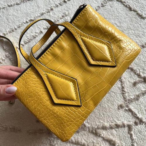 Zara yellow mini croco bag with detachable strap like new