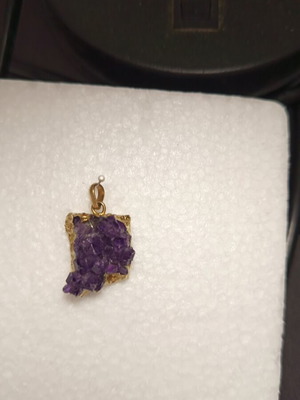 Necklace with amethyst energy crystal