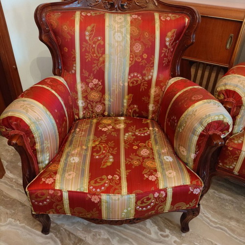 Classic Louis-style carved vintage wooden living room set
