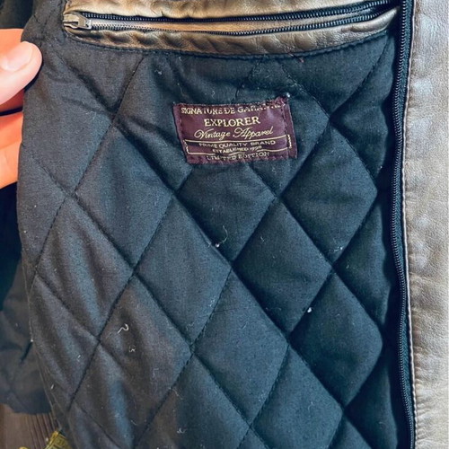 Explorer Jacket Bomber Large with removable hood like new, brown