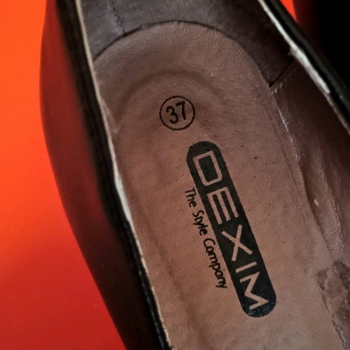 Dexim Pumps No37 with low heel like new