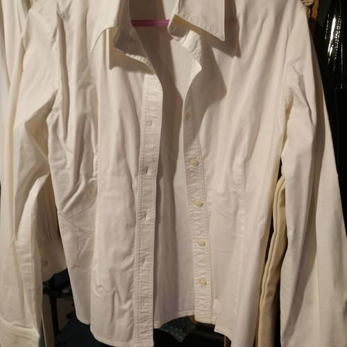 White shirt size L like new