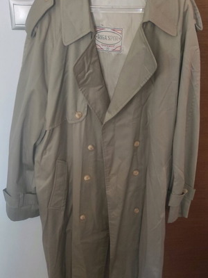Men's khaki-beige trench coat size M like new