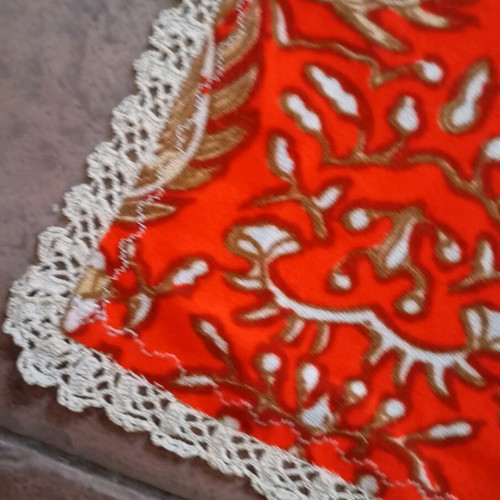 Vintage table runner like new, handmade with perfect color
