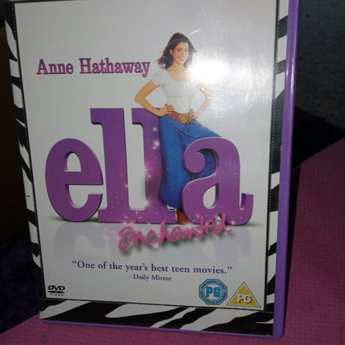 Ella Enchanted DVD like new, comedy adventure, subbed