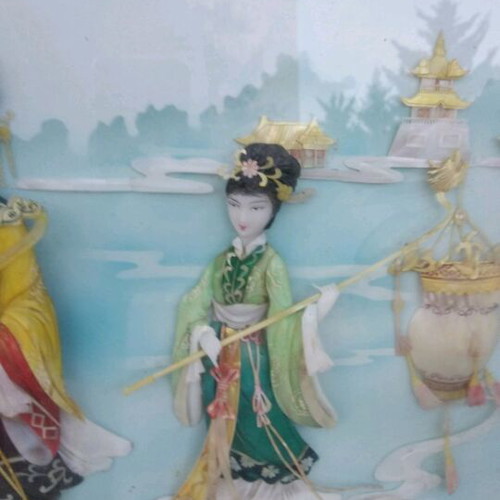 Chinese traditional 3D painting used 90x60 silk with shells