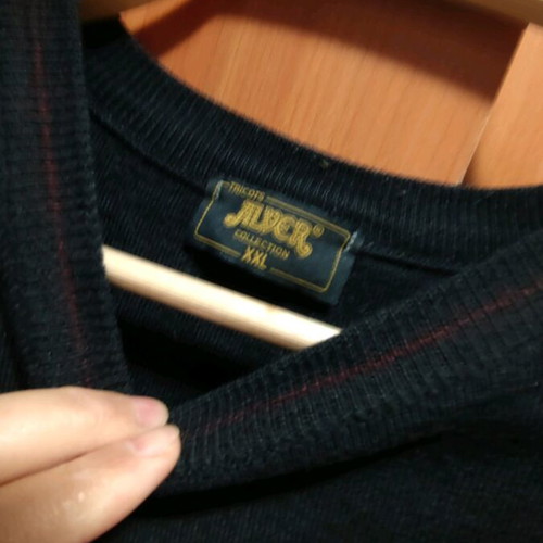 Black pullover used, long sleeve XXL