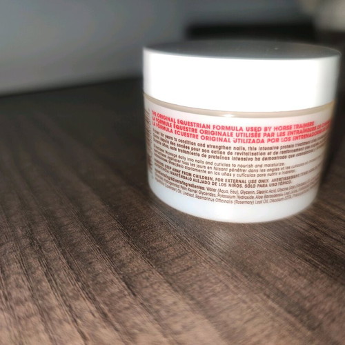 Nail cream used for damaged extremities