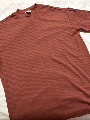 Short-sleeve blouse used, size S, brown and red