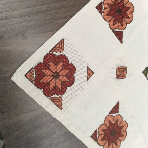 Embroidered tablecloth with daisies new, beige etamine 95x95cm