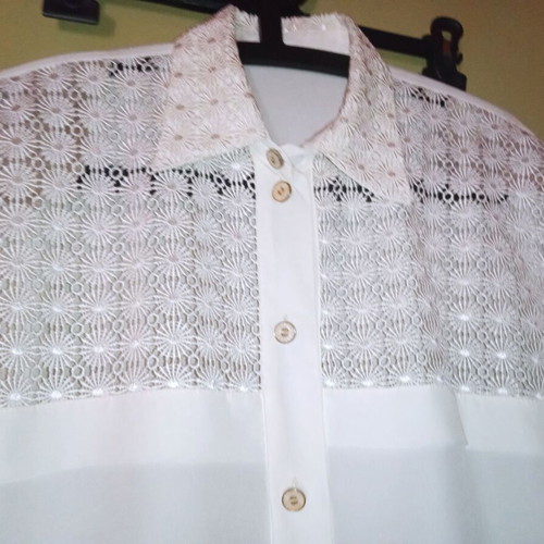 Georgette Milena shirt with guipure lace like new, beige-ecru