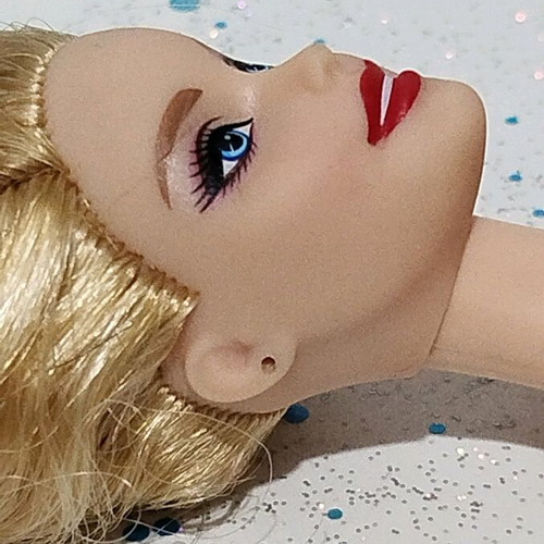 Barbie Holiday 2019 used with flaws