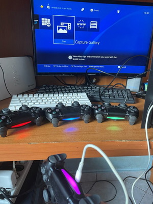 PS4 Sony controllers like new, authentic and fully functional
