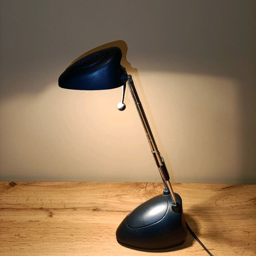 Desk lamp electric used, black with height adjustment