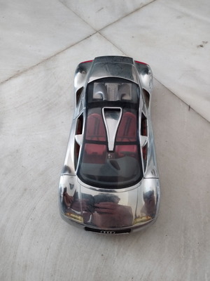 Audi Avis 1994 μεταχειρισμένο παιχνίδι αυτοκίνητο 1/18