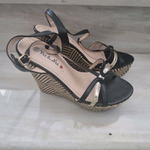 Women's platforms used, size 38