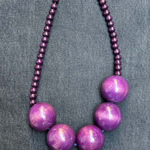 Purple wooden necklace like new, summer style
