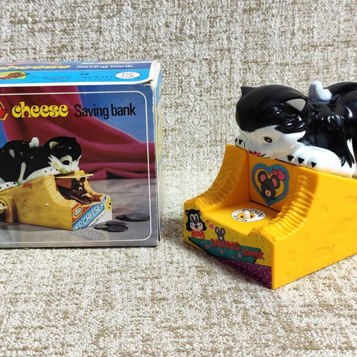 Cheese Saving Bank wind-up new vintage plastic coin bank with box