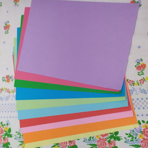 Collage pad B4 with 10 colored sheets, school craft set