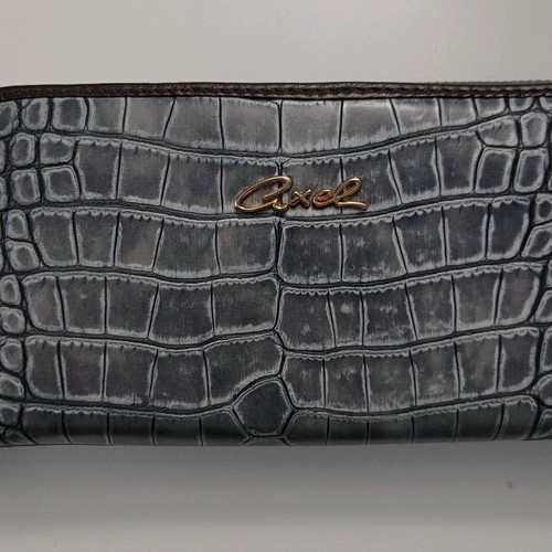 Axel wallet like new, blue with gold zipper