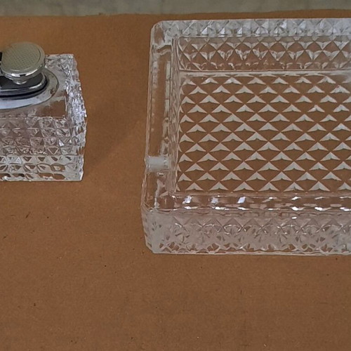 Crystal table lighter and ashtray set like new