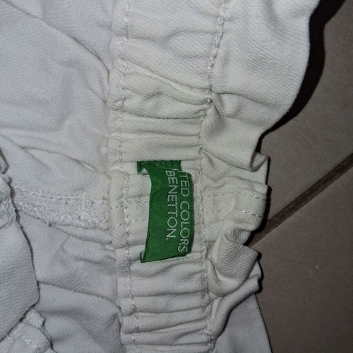 White Benetton shorts for girls like new, size 140 cm