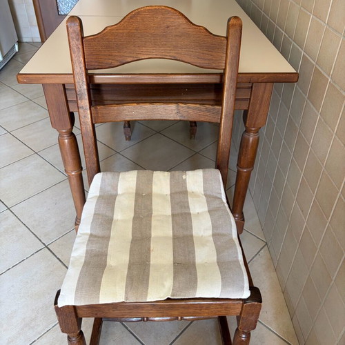Kitchen table with 5 chairs used