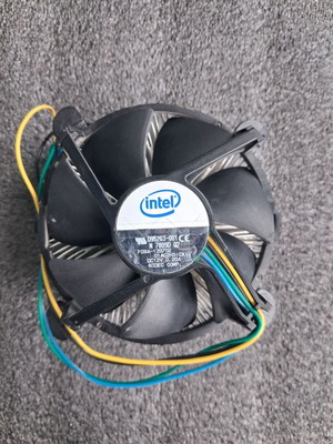 Ψύκτρα με ανεμιστήρα Intel D95263-001 μεταχειρισμένη για επεξεργαστές LGA 775
