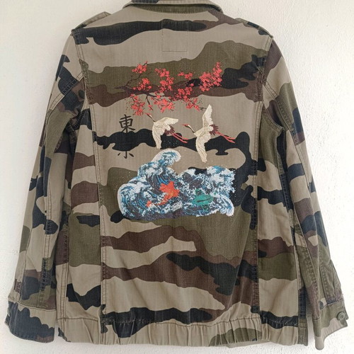 Bershka thin military jacket with back design like new