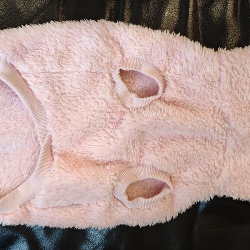 Pet sweater like new, soft and warm for winter