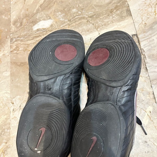 Nike athletic shoes like new, size 40.5, black and pink