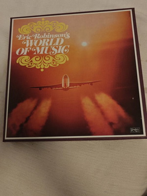 Eric Robinson's World of Music box set 10 LPs like new, classical